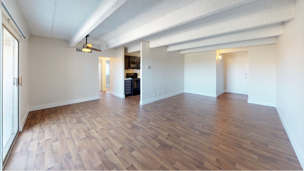 878 S Dexter Image 36