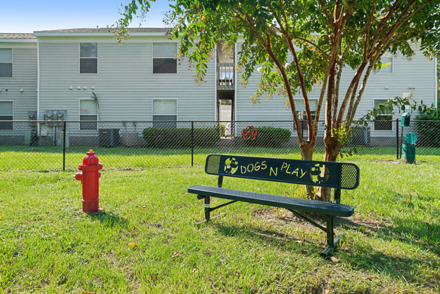 The Retreat at Hidden Bay Apartment Homes Image 4