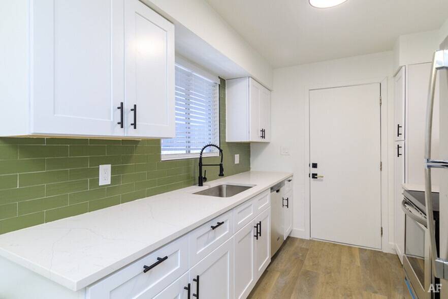 Century Apartments Image 10