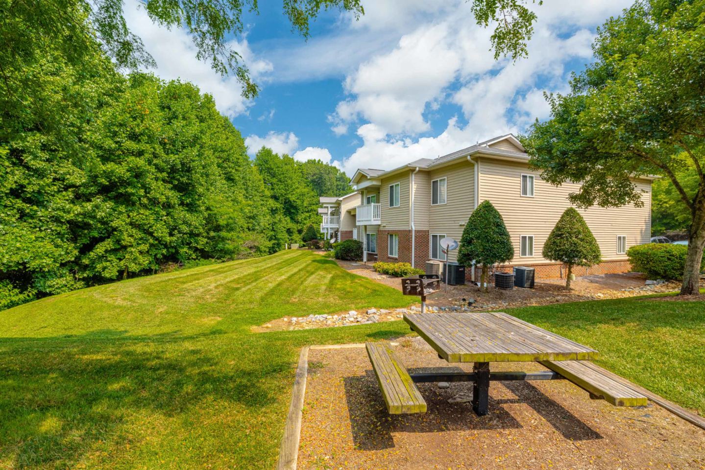 The Oaks Apartments Image 14