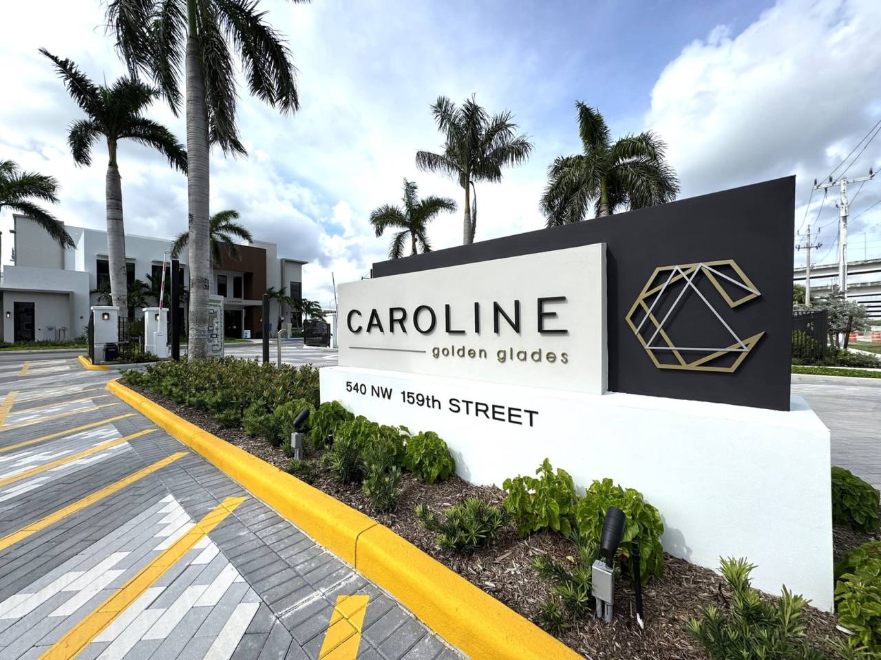 Caroline at Golden Glades Image 25