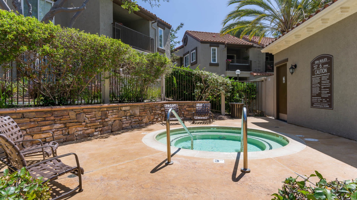 The Village at Del Mar Heights Image 20