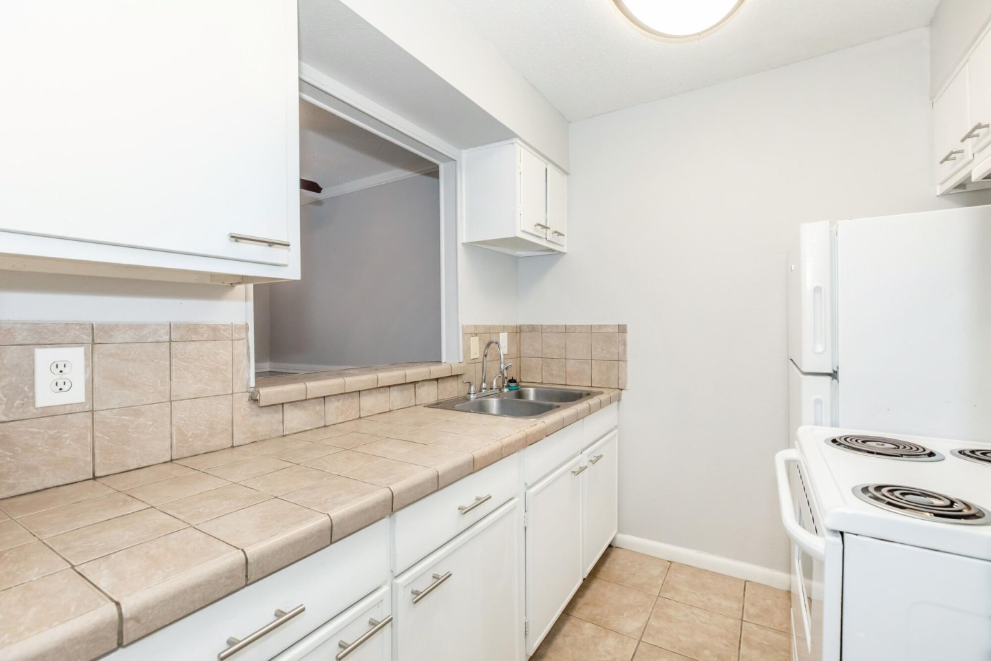 Chateau Santa Fe Apartments Image 3