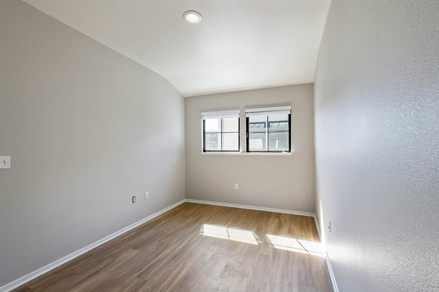 K Street Flats - Student Housing Image 71