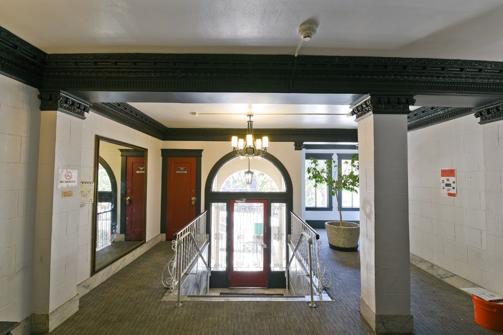 1040 Sutter St. Image 7