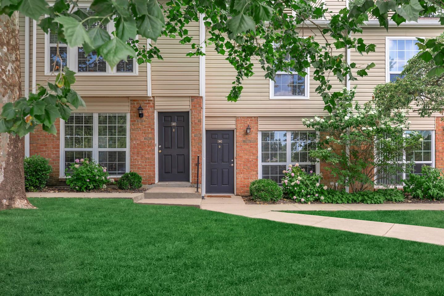 Williamsburg Townhomes Rental Homes Image 24