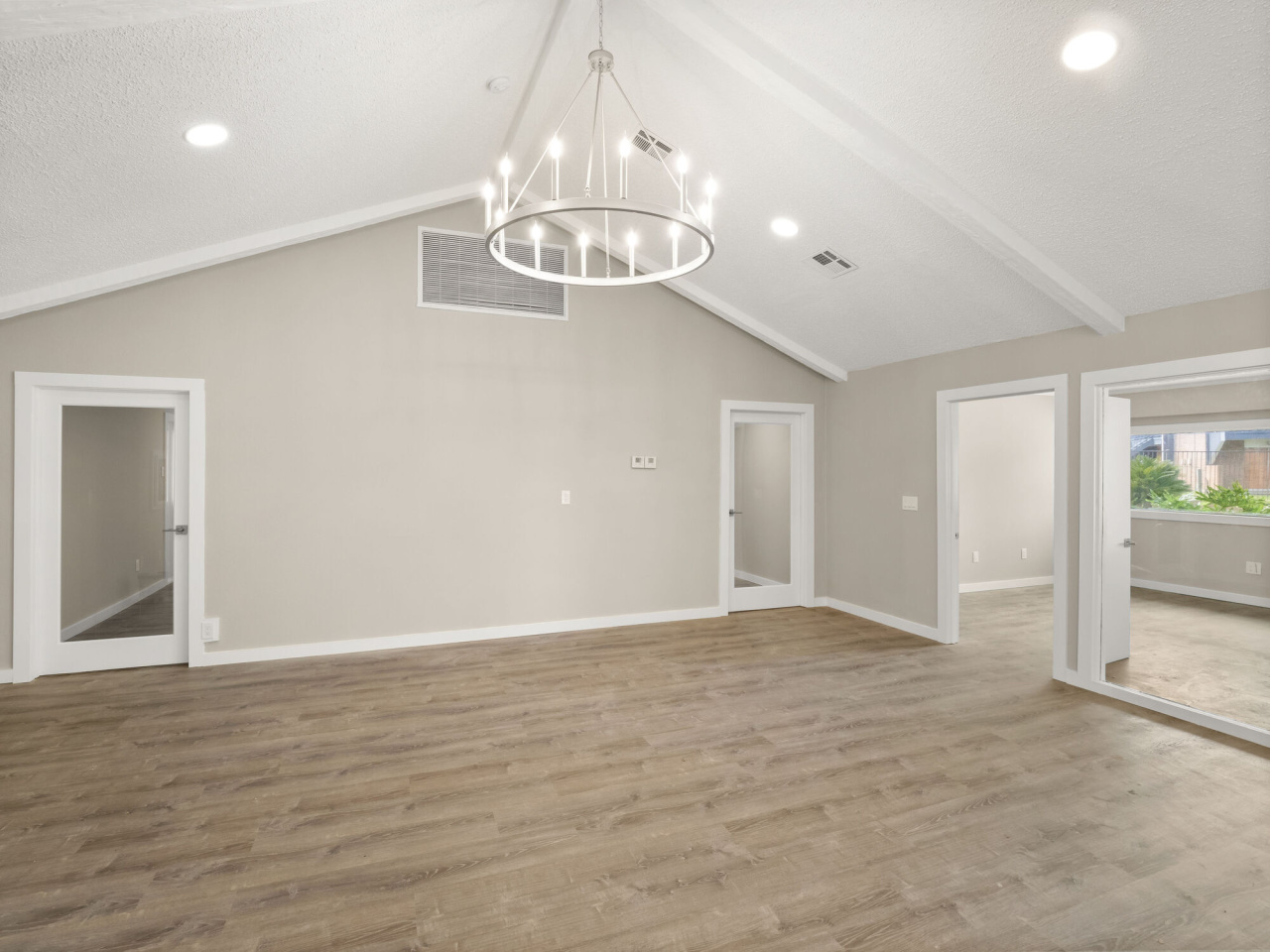 Santa Rosa Apartments Image 6