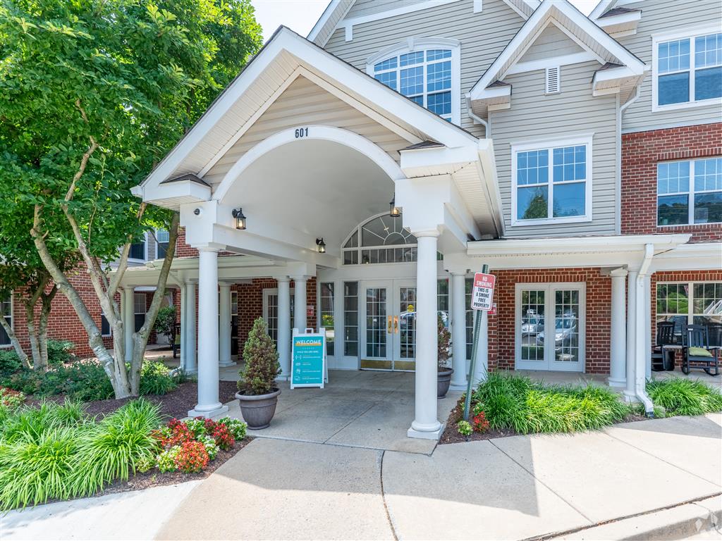 Willow Manor at Colesville (Seniors 62+) - Senior Housing Image 2