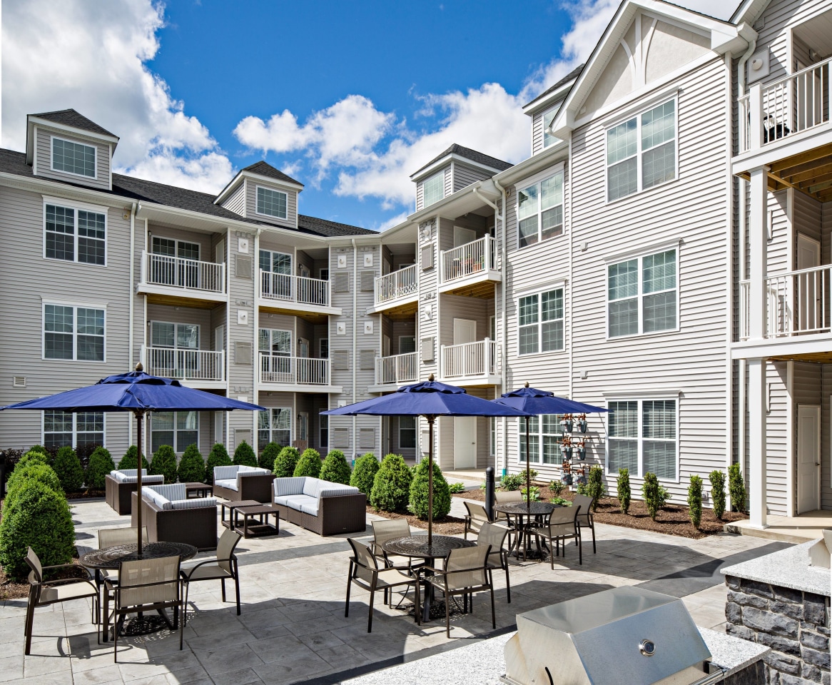 Terraces on the Hudson Image 39