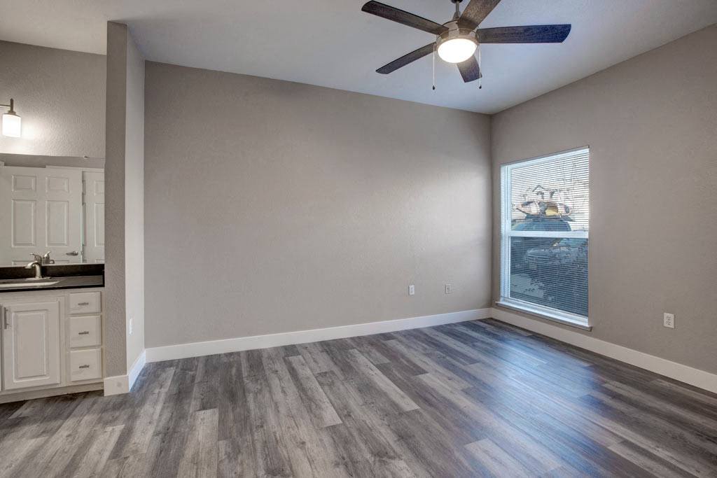 Broadleaf Apartments Image 124