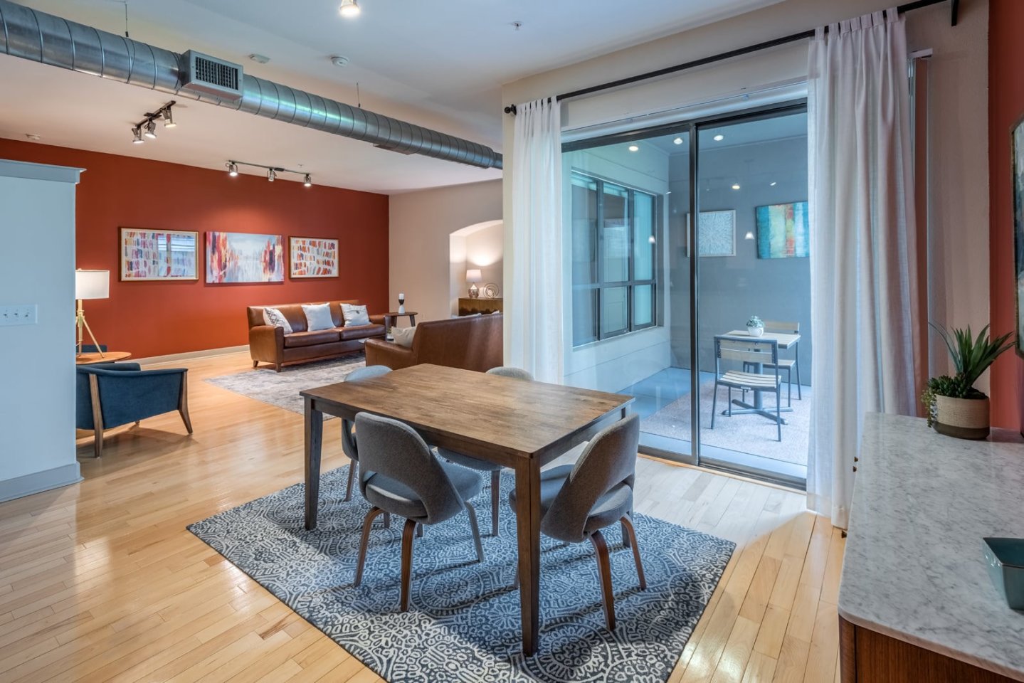 Lofts at Lakeview Image 9