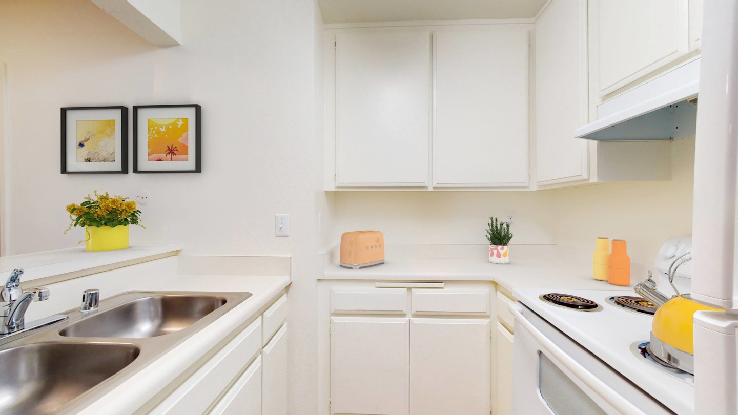 Village Pointe Image 7