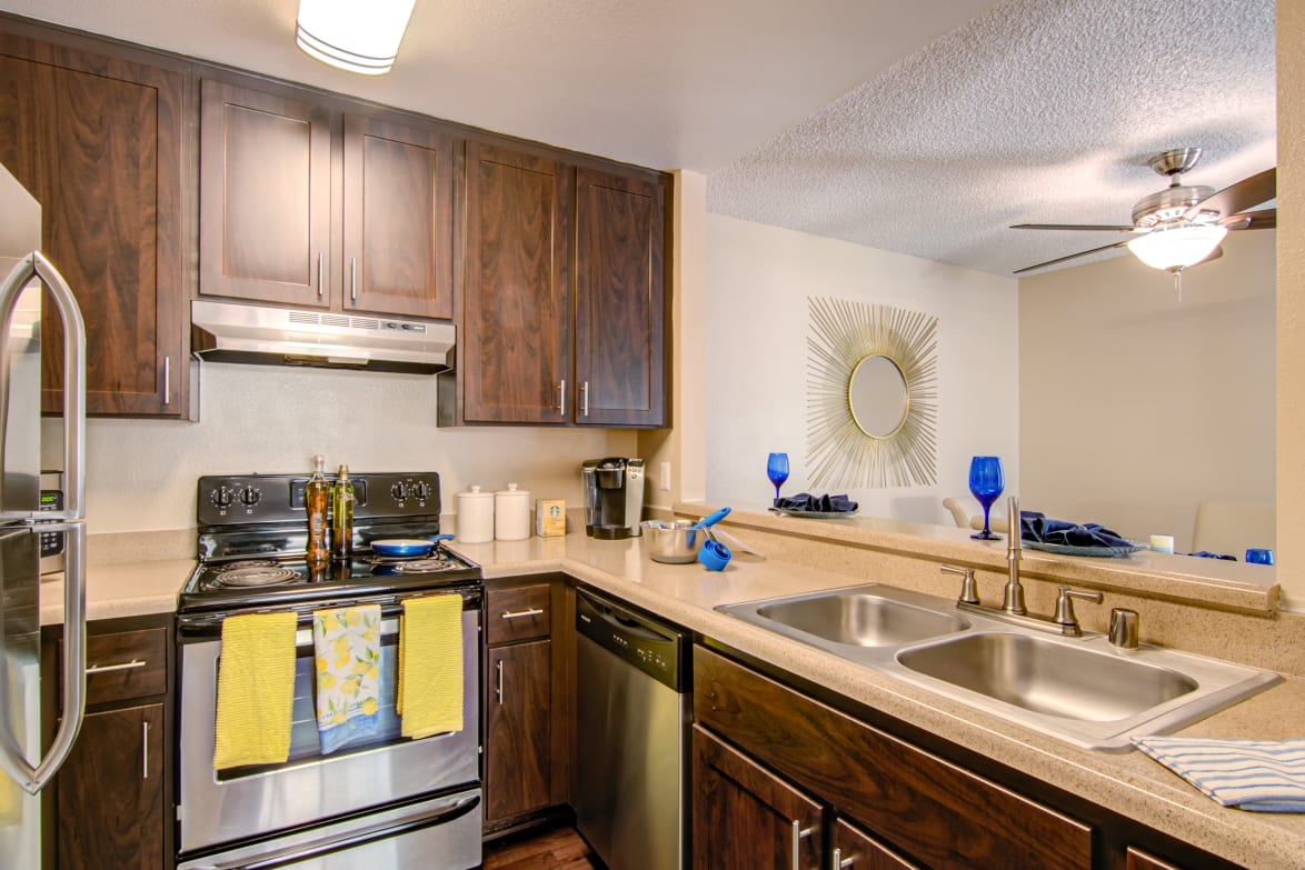 Lakeview Village Image 3