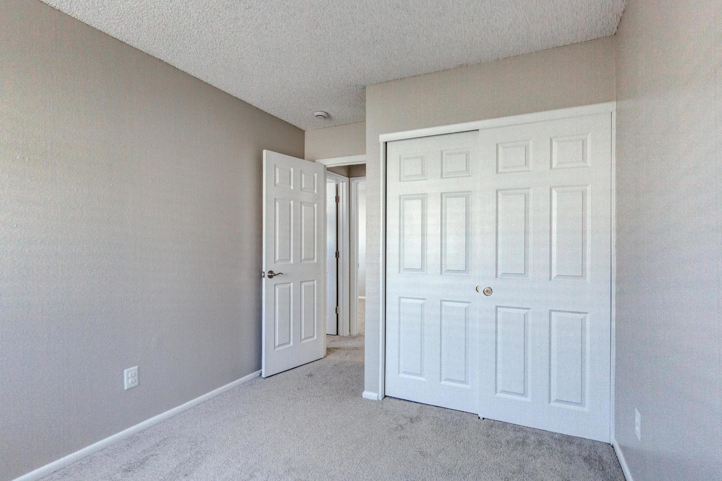 Briar Grove Townhomes Image 97