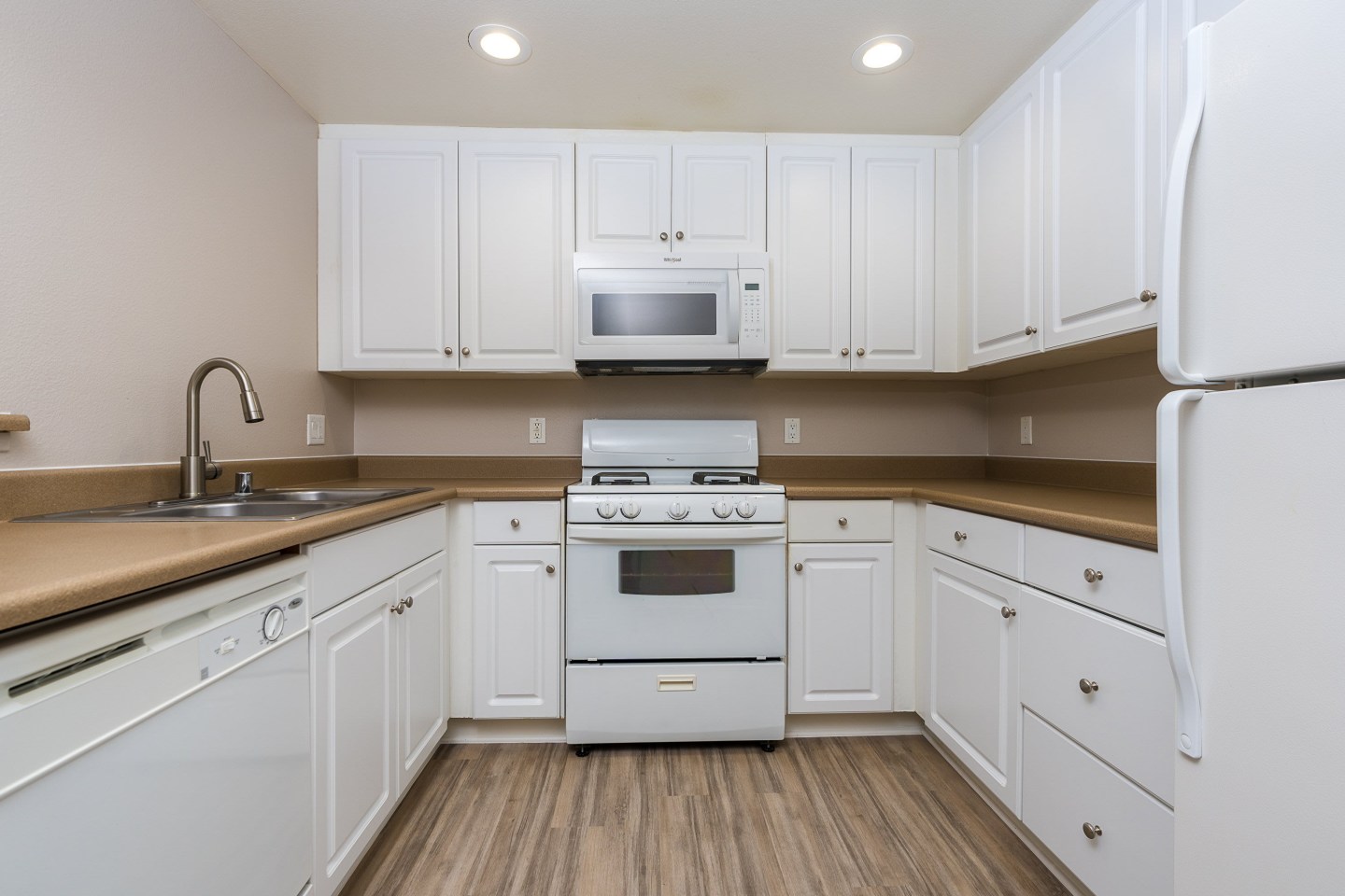 College Park Apartment Homes Image 53