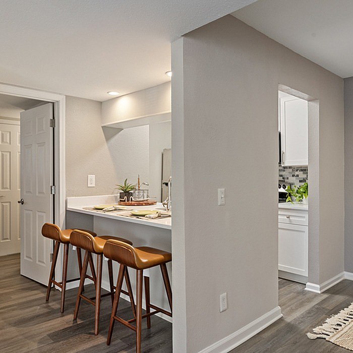 Central Pointe Apartment Homes Image 12