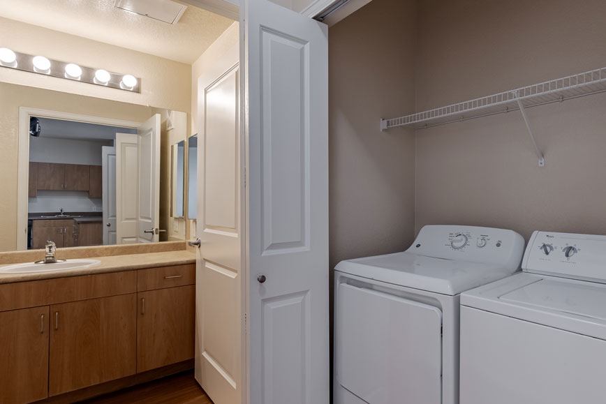 Diamond at Prospect Apartments Image 15