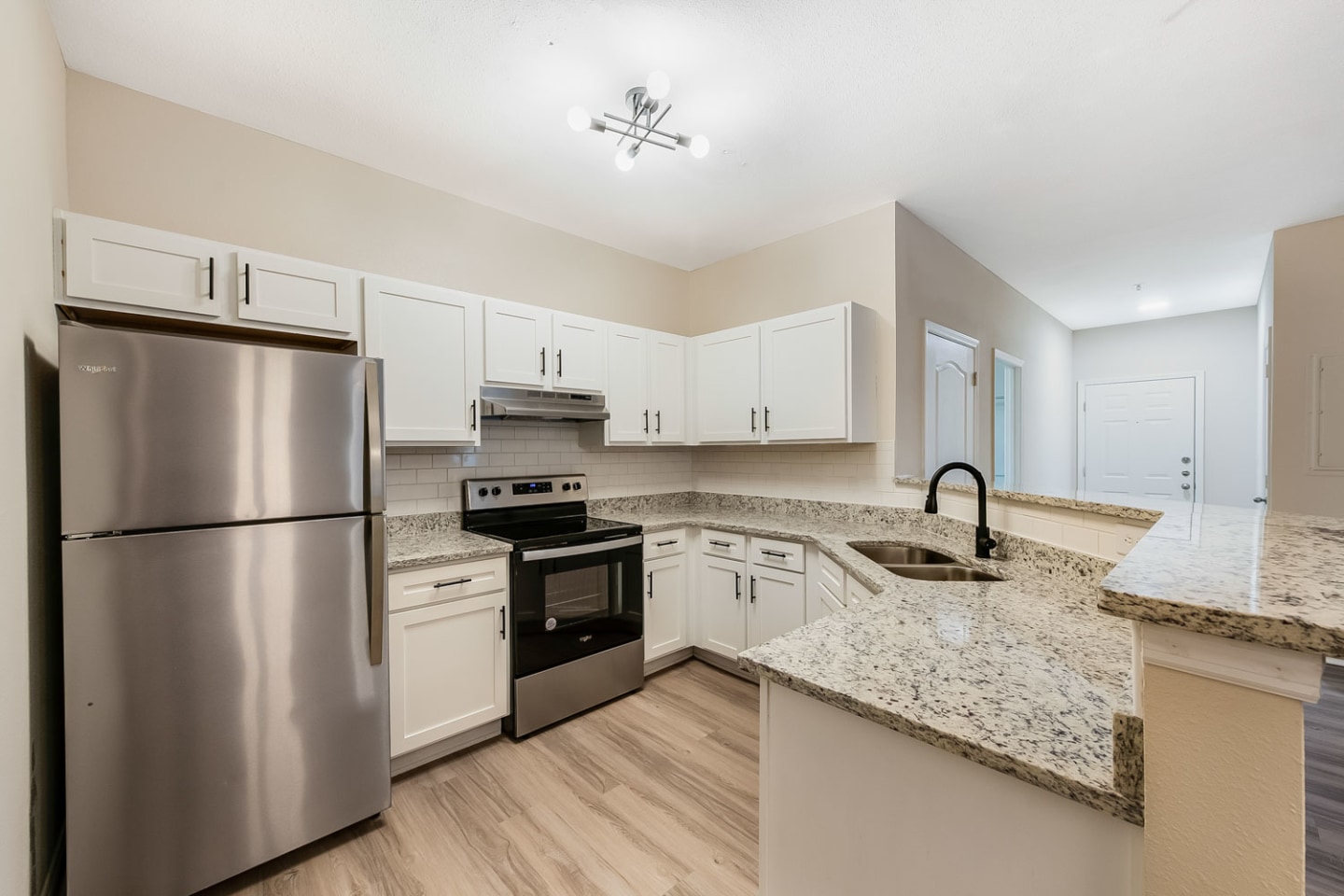 Ashbury Square Image 8
