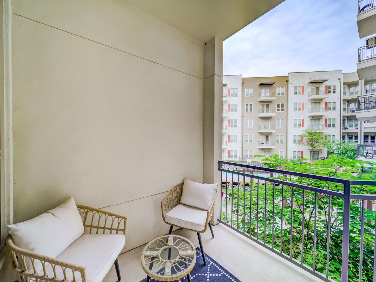 Cortland Las Colinas Image 15