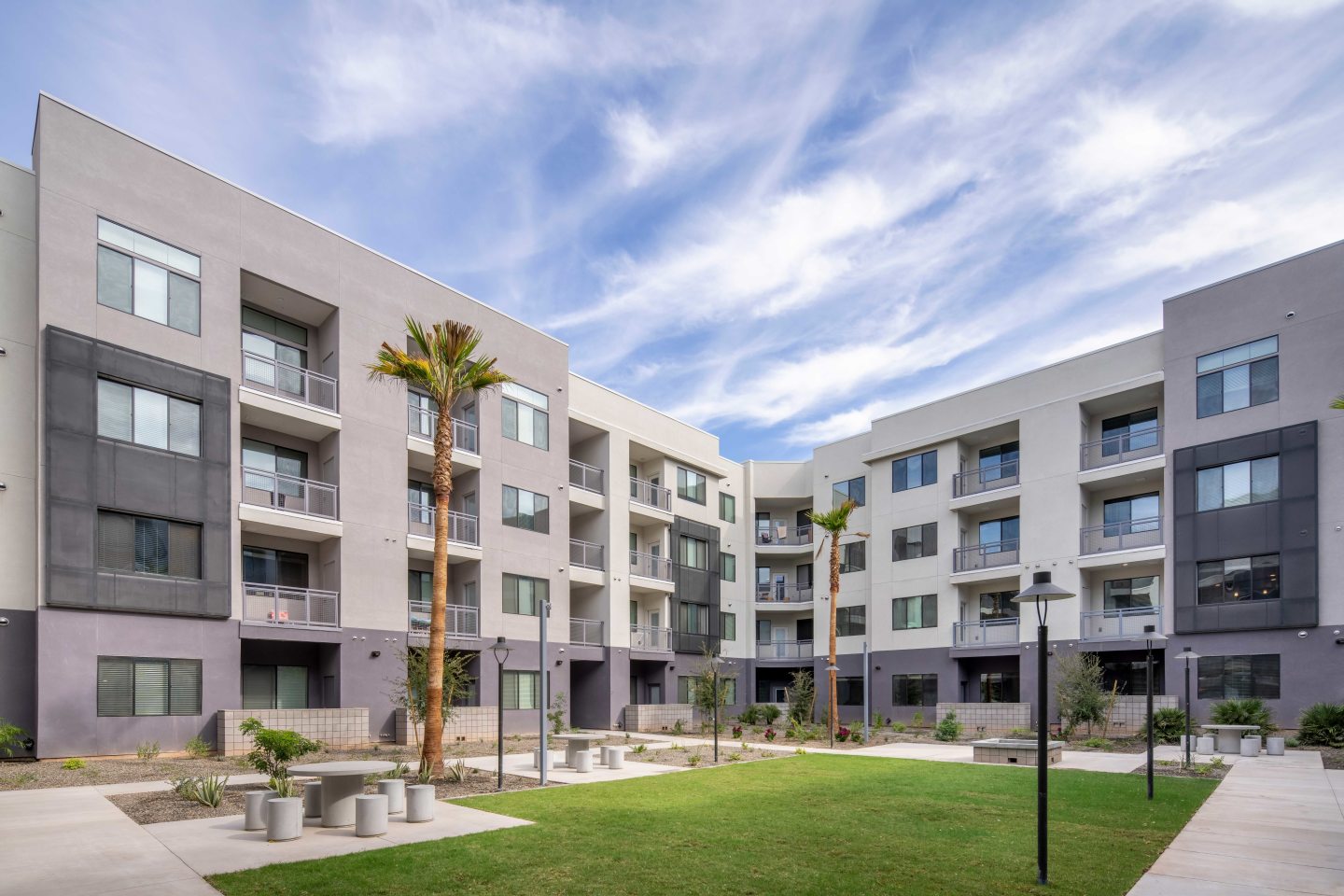 NOVO Broadway Apartments Image 21