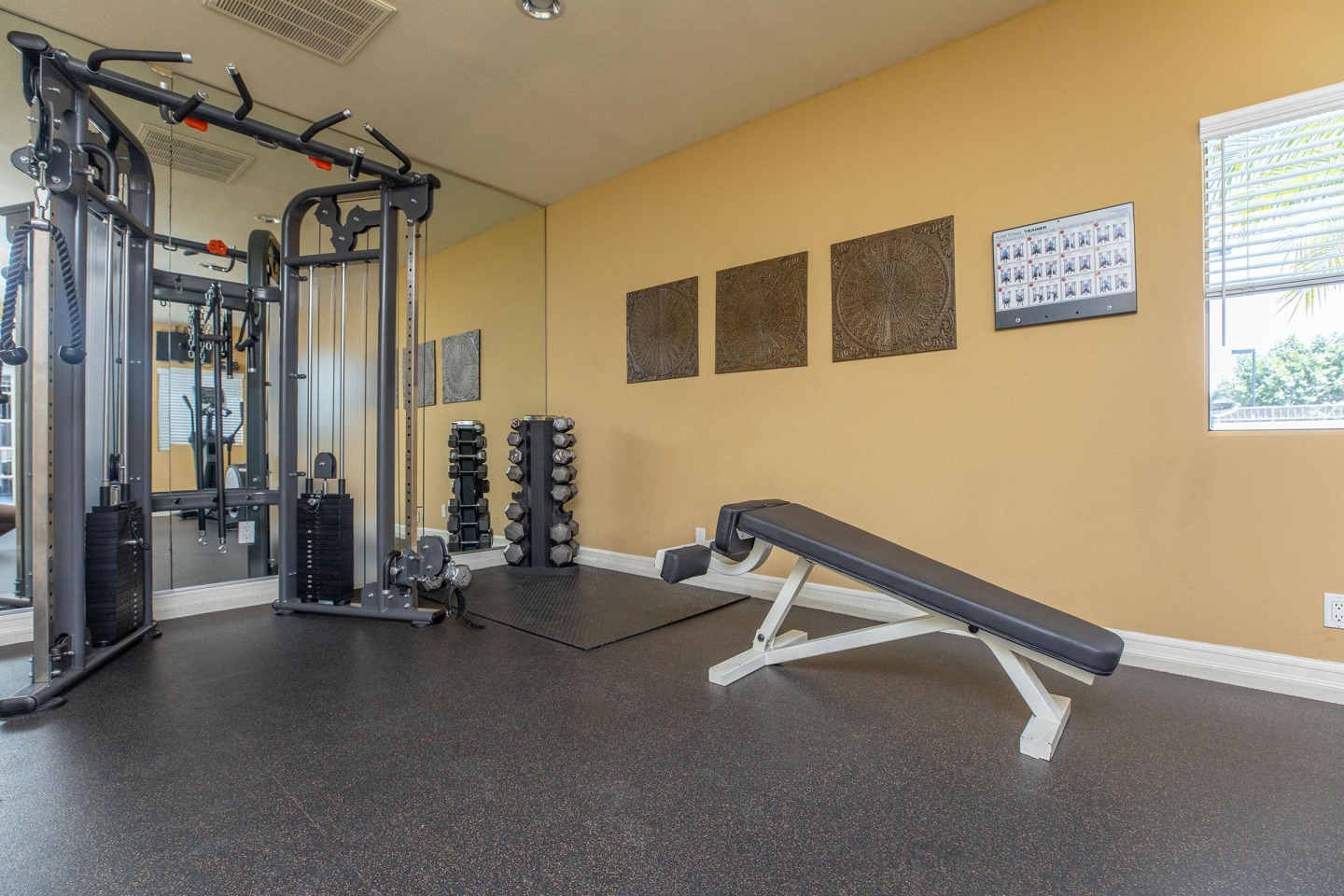 Glenoaks Terrace Apartments Image 3