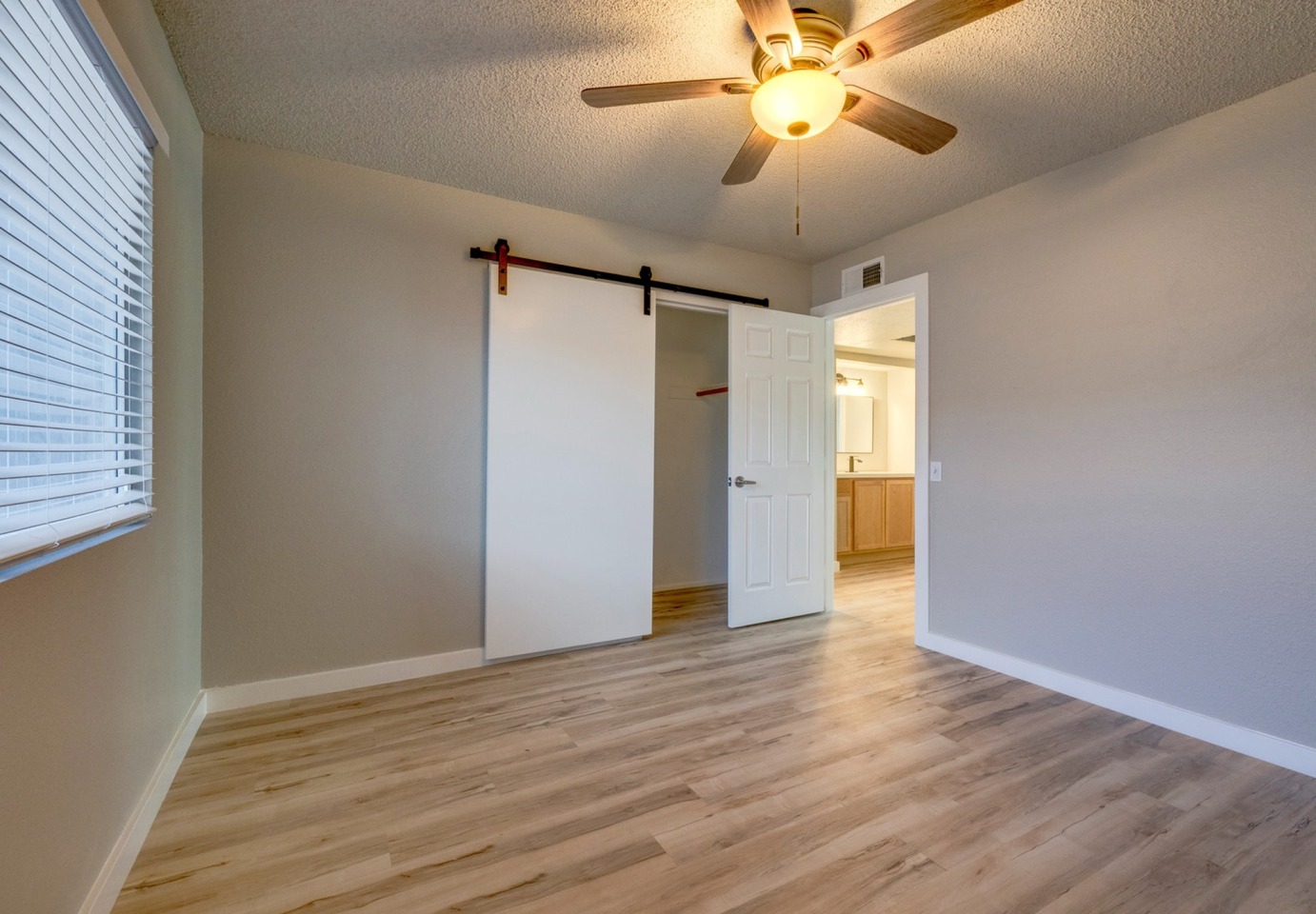 The Monica Apartments Image 20