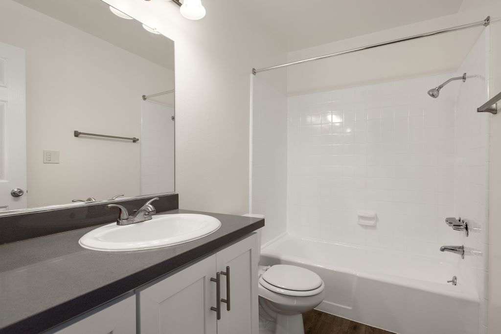 Lombardi Apartments Image 37
