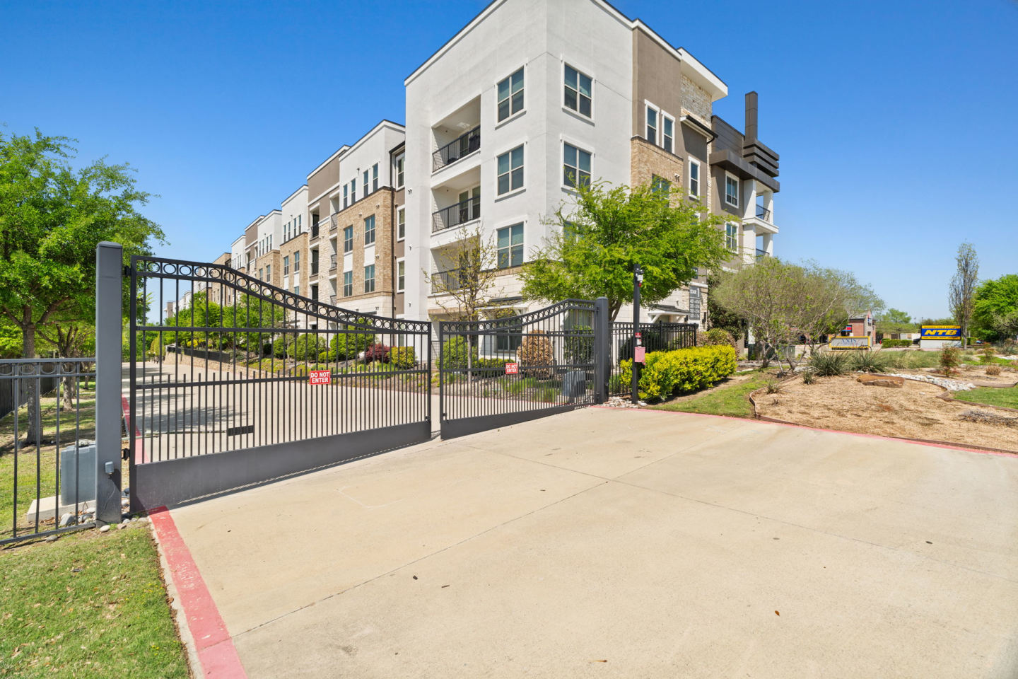 Axis at Watters Creek Image 70