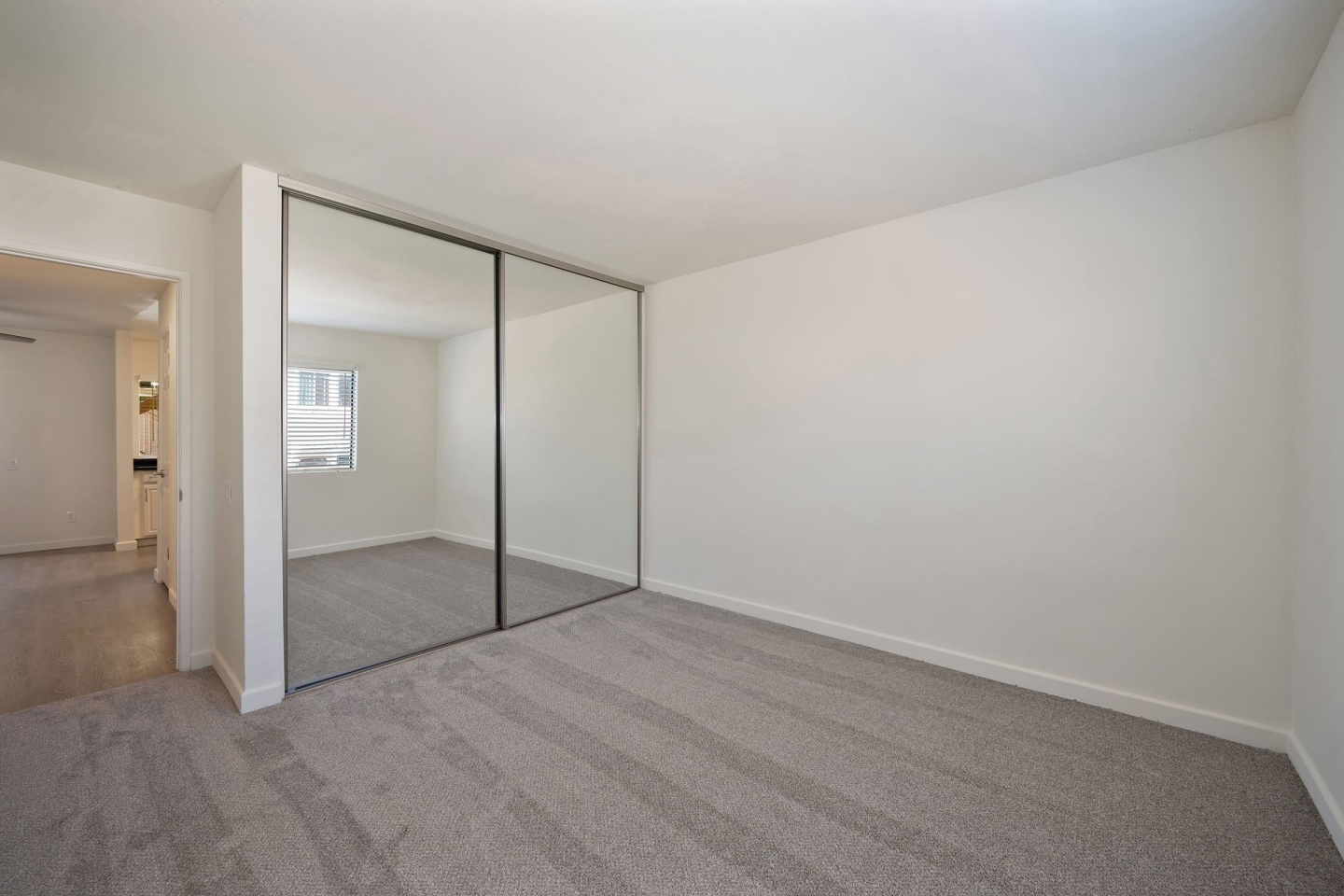 Elan Park Place Carlsbad Apartment Homes Image 23