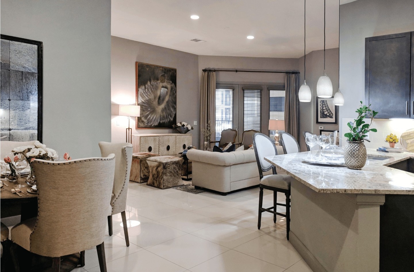 Le Palais Apartments Image 13