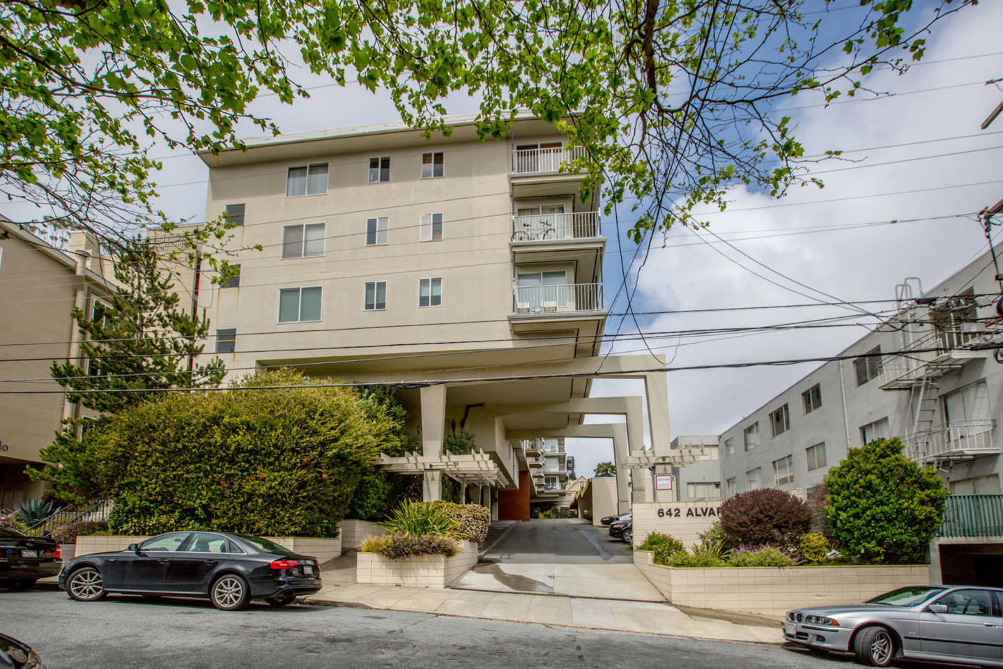 642 ALVARADO Apartments Image 8