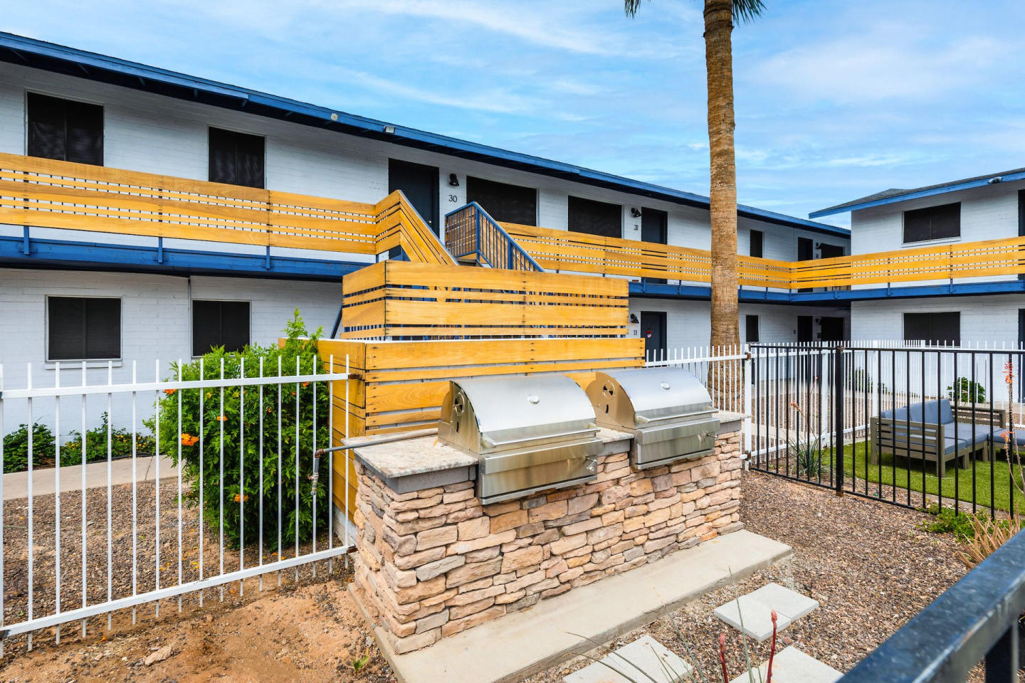 Camelback Village Apartments Image 33