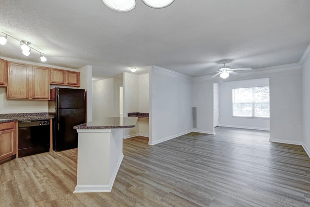 Walden Legacy Apartment Homes Image 4