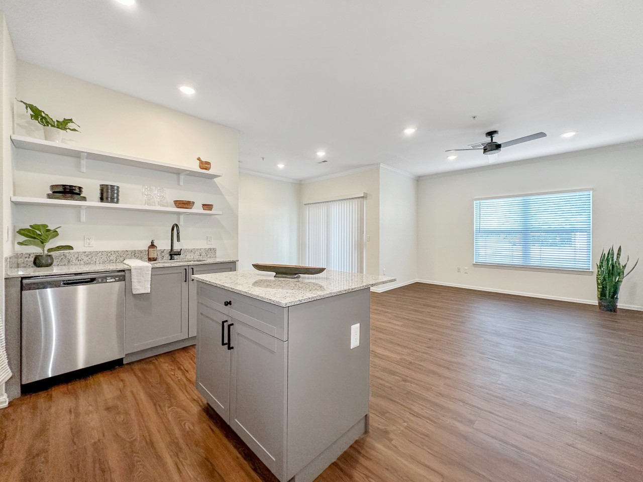 92 West Image 6
