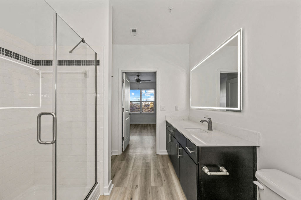 Midtown 205 Image 15