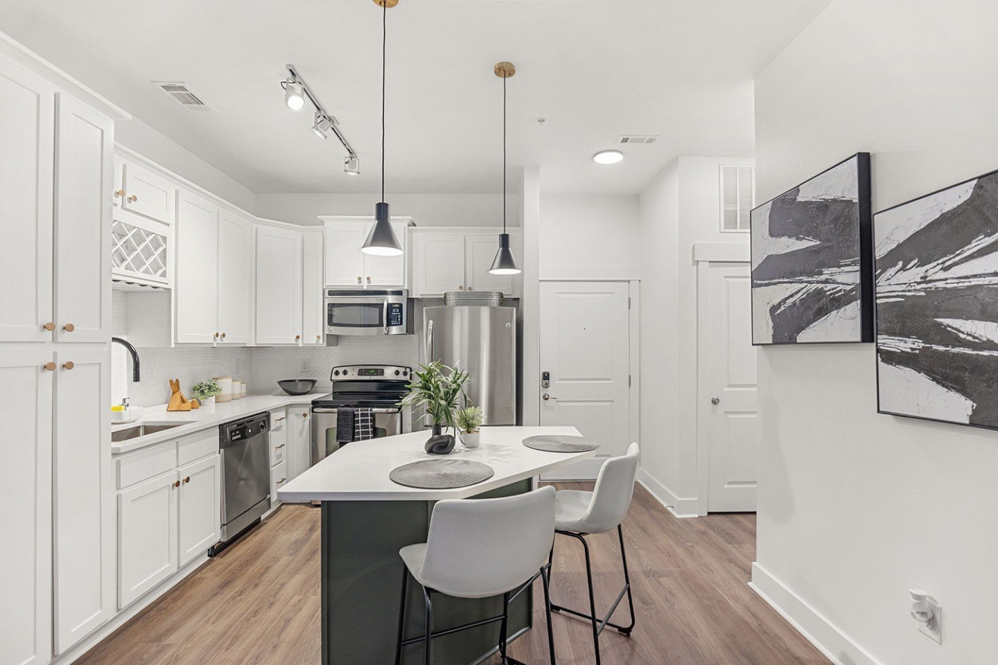 Lofts at Weston Lakeside Image 3