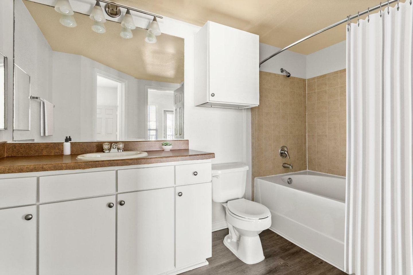Stone Creek Image 15