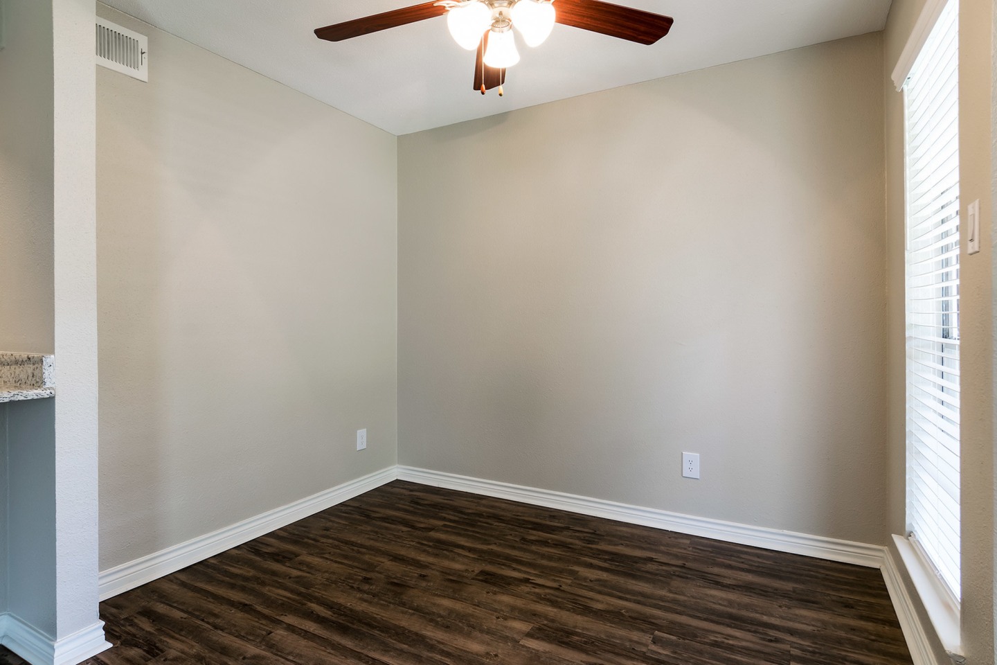 Coronado North Apartments Image 11