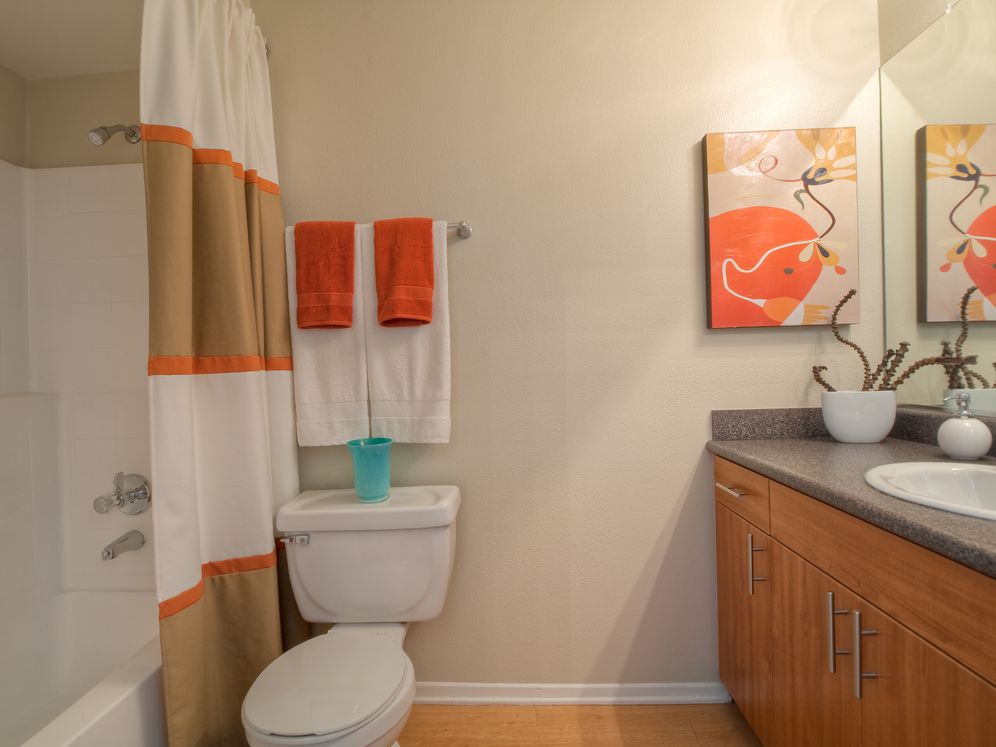 Avalon Woodland Hills Image 18