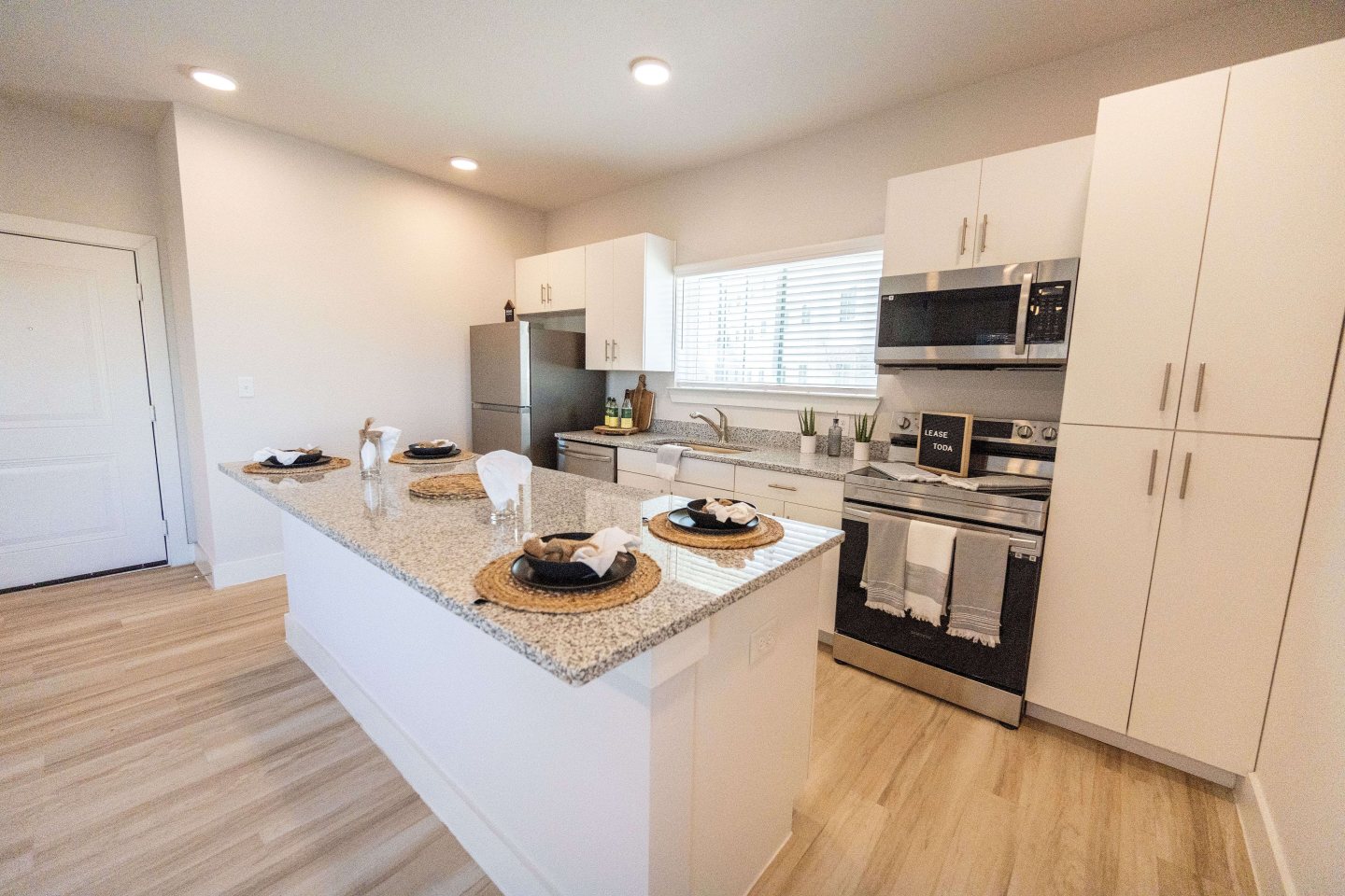 Ensign Apartments Image 1