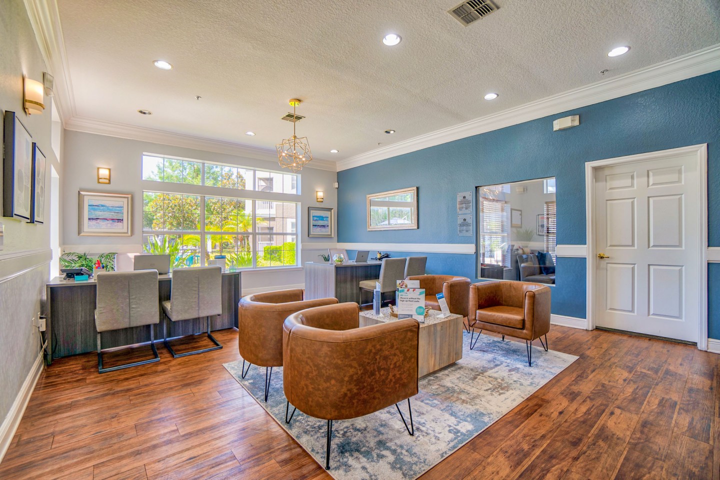 Elmhurst Village Image 44