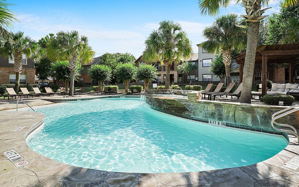 River Pointe Image 17