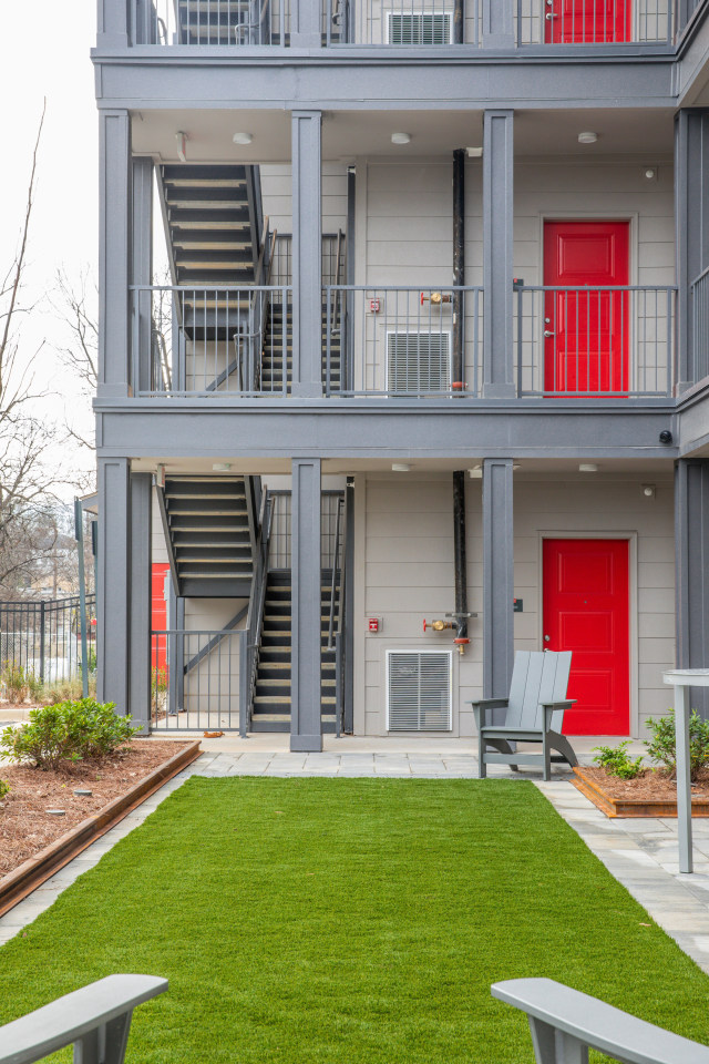 Axel Row Apartments Image 22