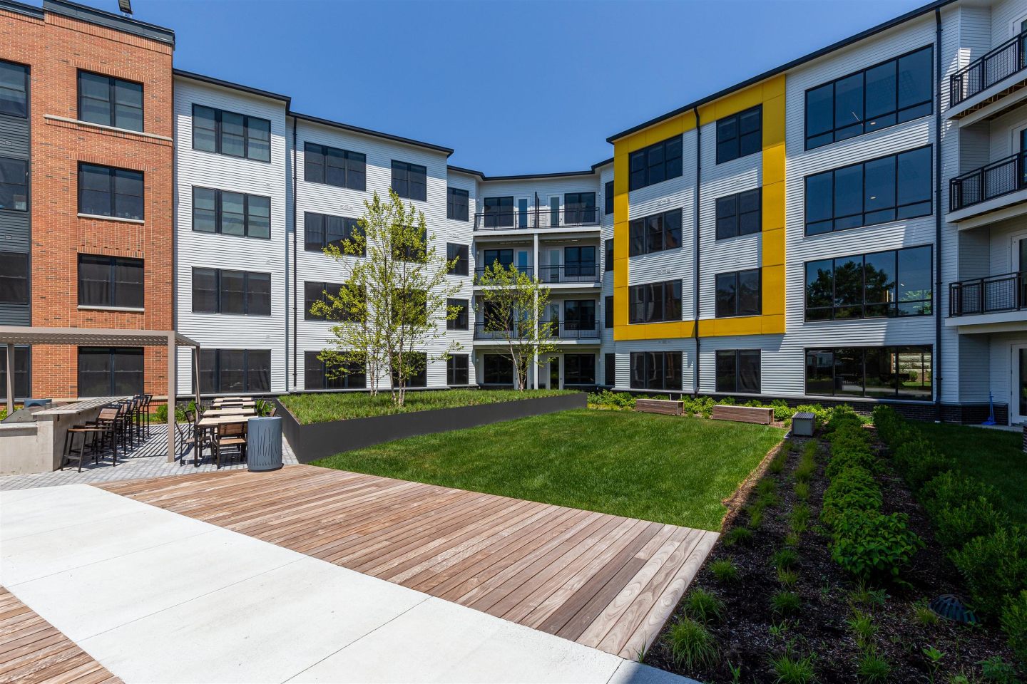 Parkway Apartments Image 8