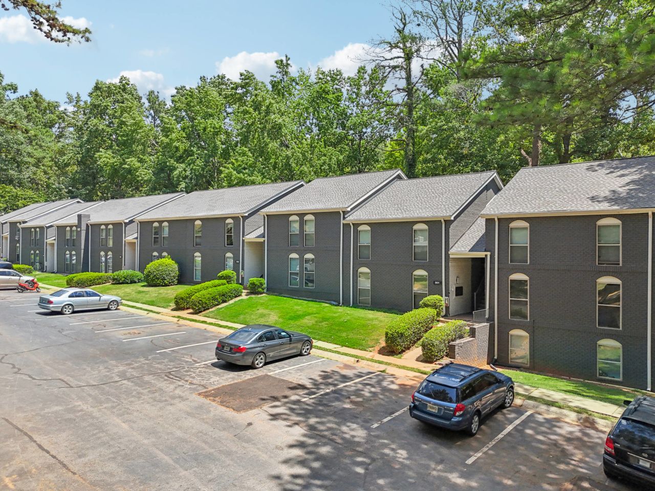 Avondale Village Image 51