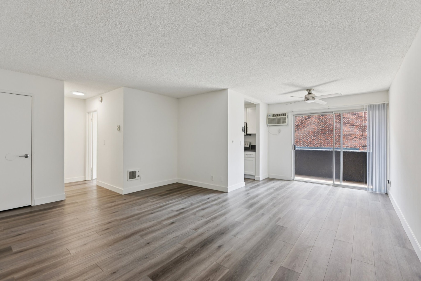 Victoria Apartments Image 12