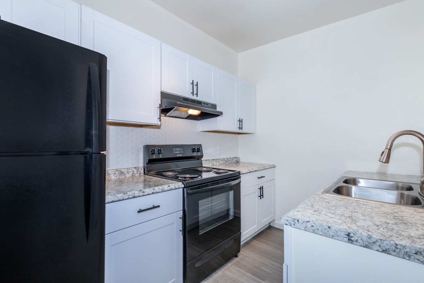 Juniper Canyon Apartments Image 7