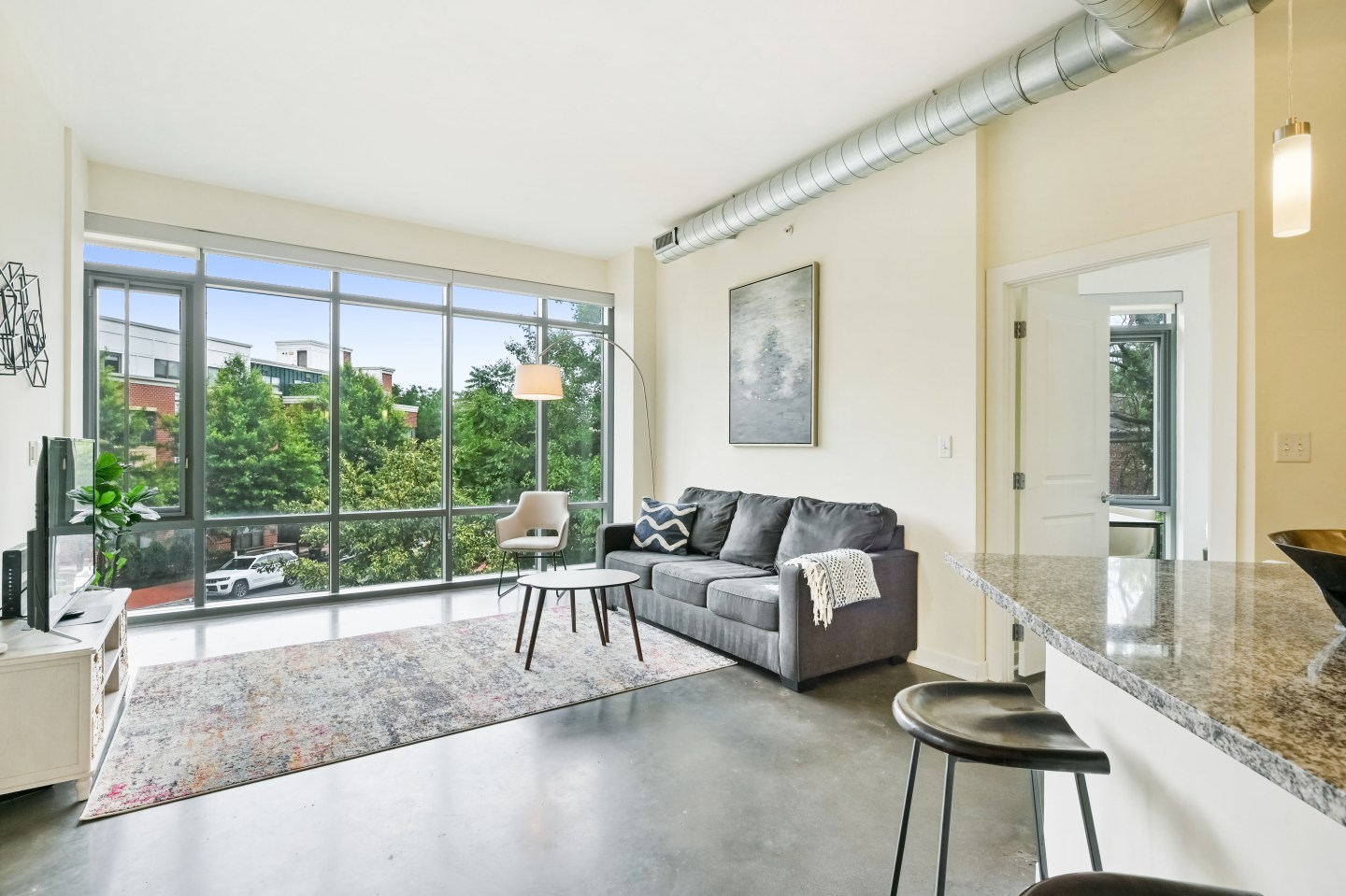 DelRay Tower Image 3