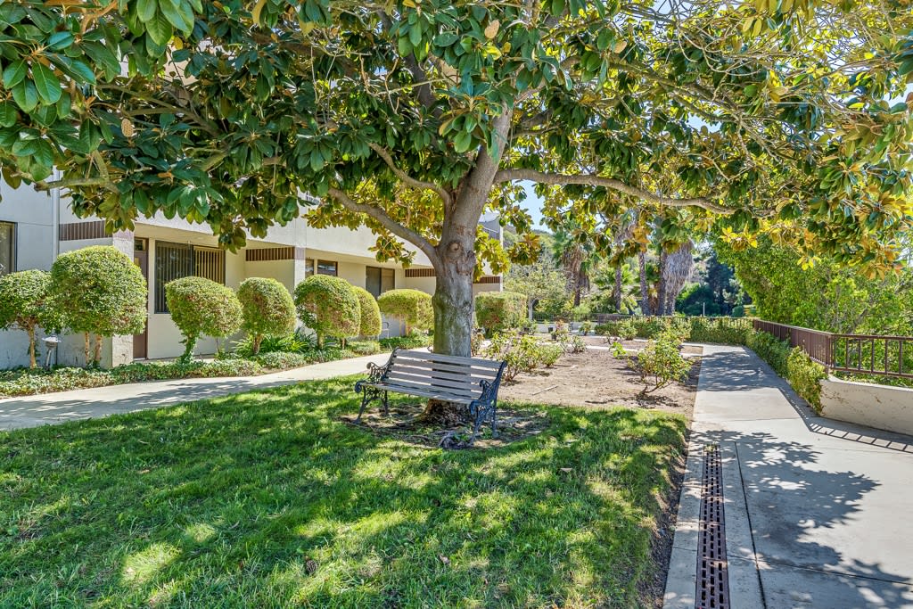 Senior Housing - Legacy Hills at Poway Image 20