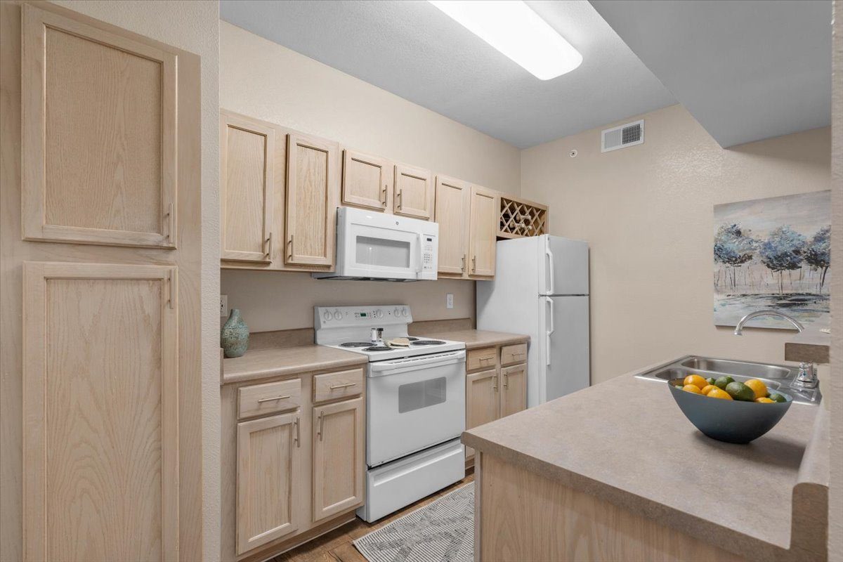 Clairborne Image 20